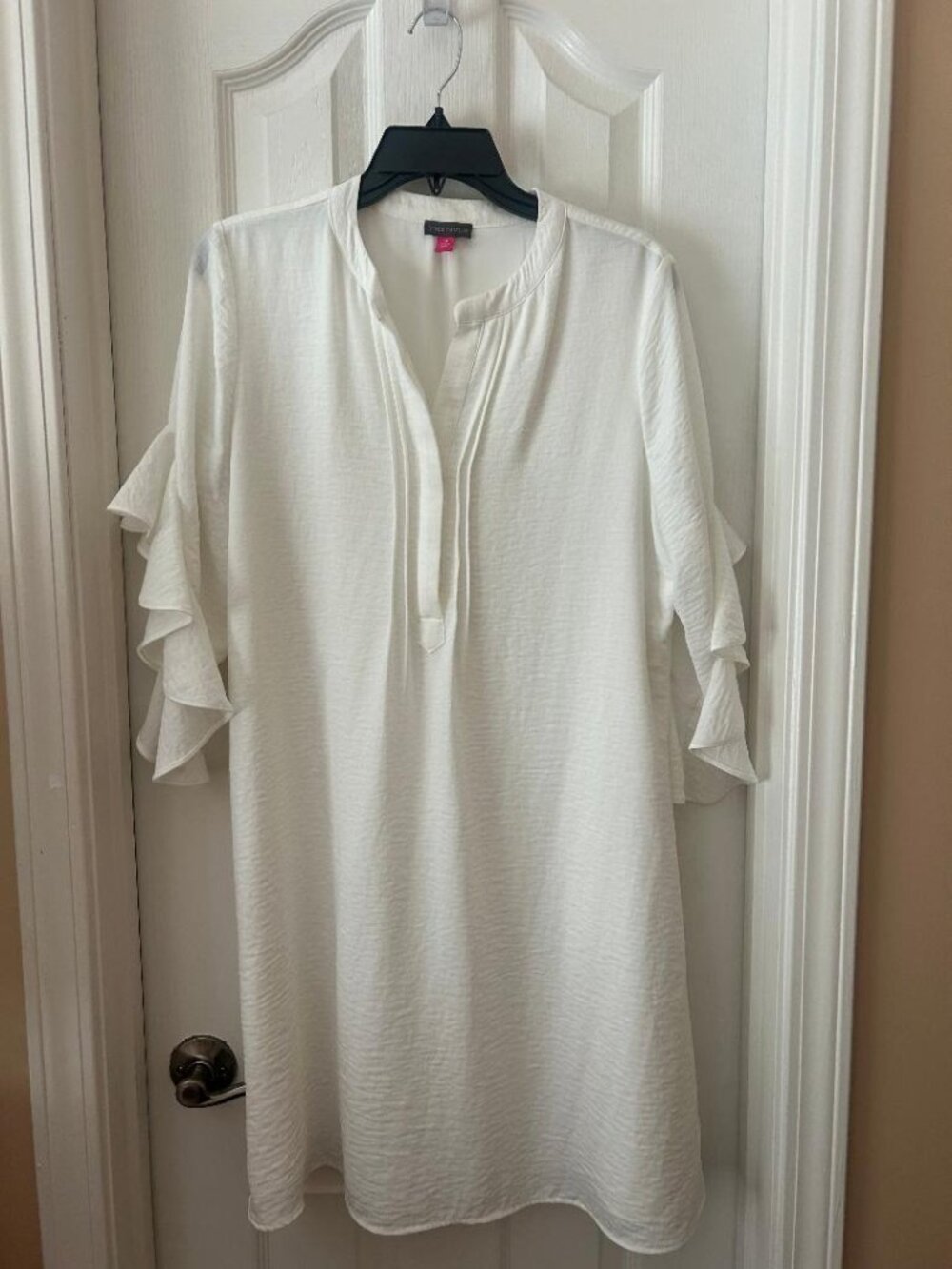 Vince Camuto  Flutter Sleeve Rumple Dress